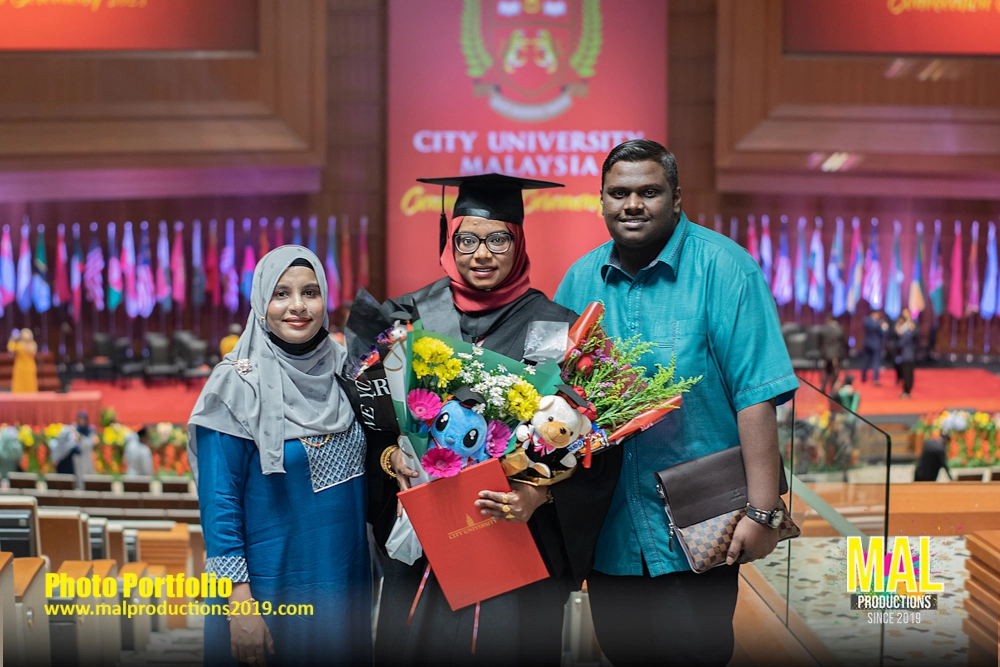 Gaduation Convocation Putrajaya Family Portfolio MAL 2019 -7.webp
